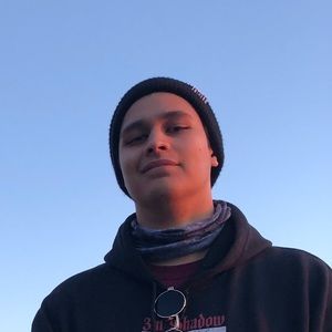 Meet your Posher, Manuel